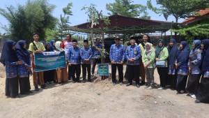 Penanaman Pohon Pule Bantuan Dinas Lingkungan Hidup Kab. Ngawi